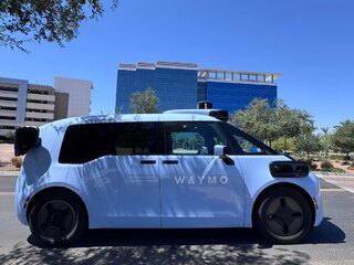 Waymo otvorio robotaksi uslugu u tri nova američka grada