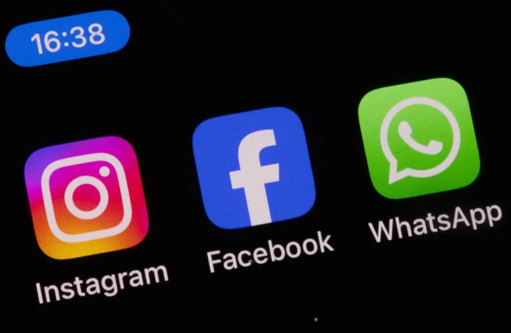 Meta запустила «AI Mode» на Facebook: ответы из публичных постов, AI-редакторы и персонализация фото