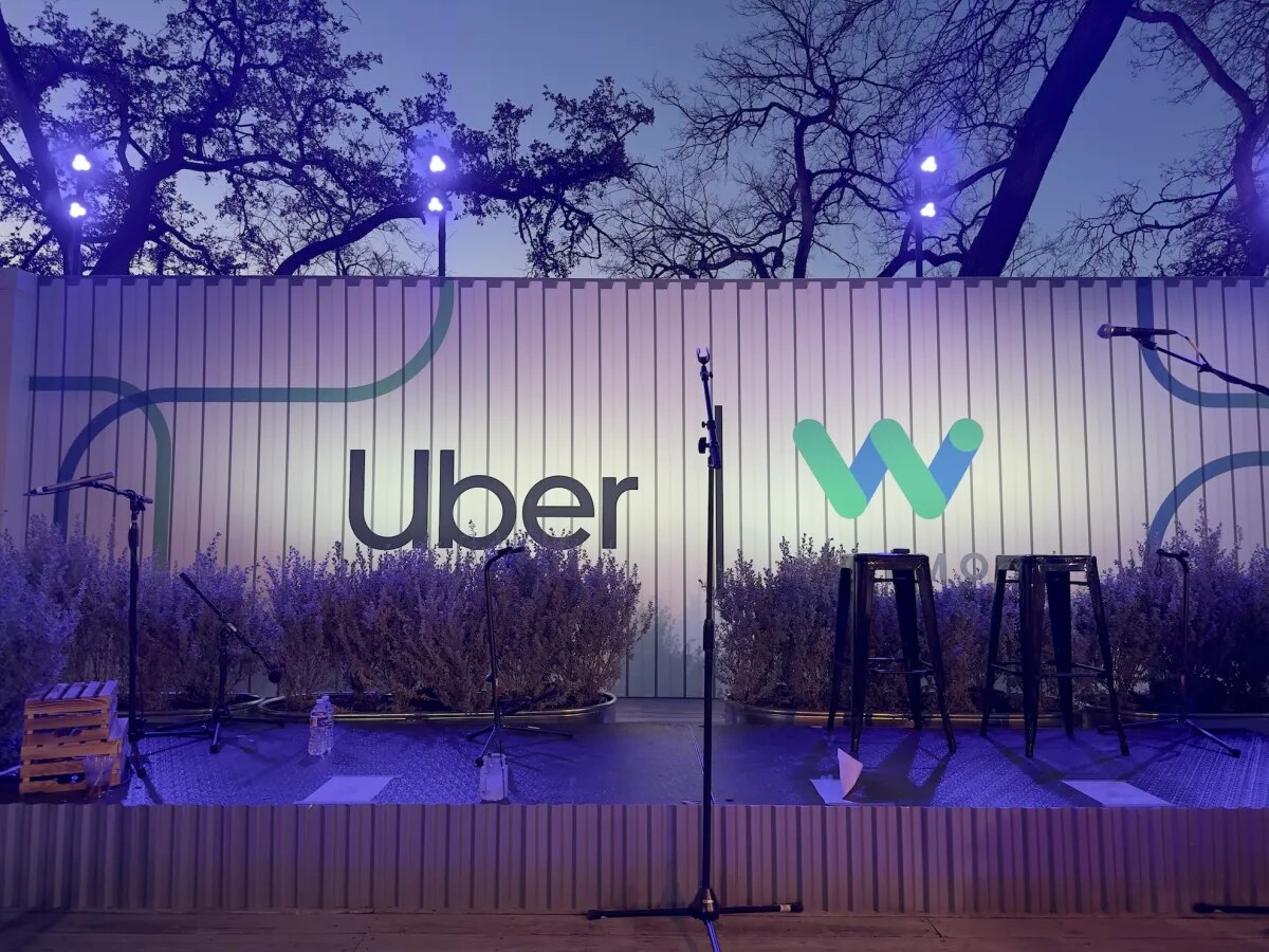 Uber i Waymo se spore oko pravila za robotaksi u Vašingtonu