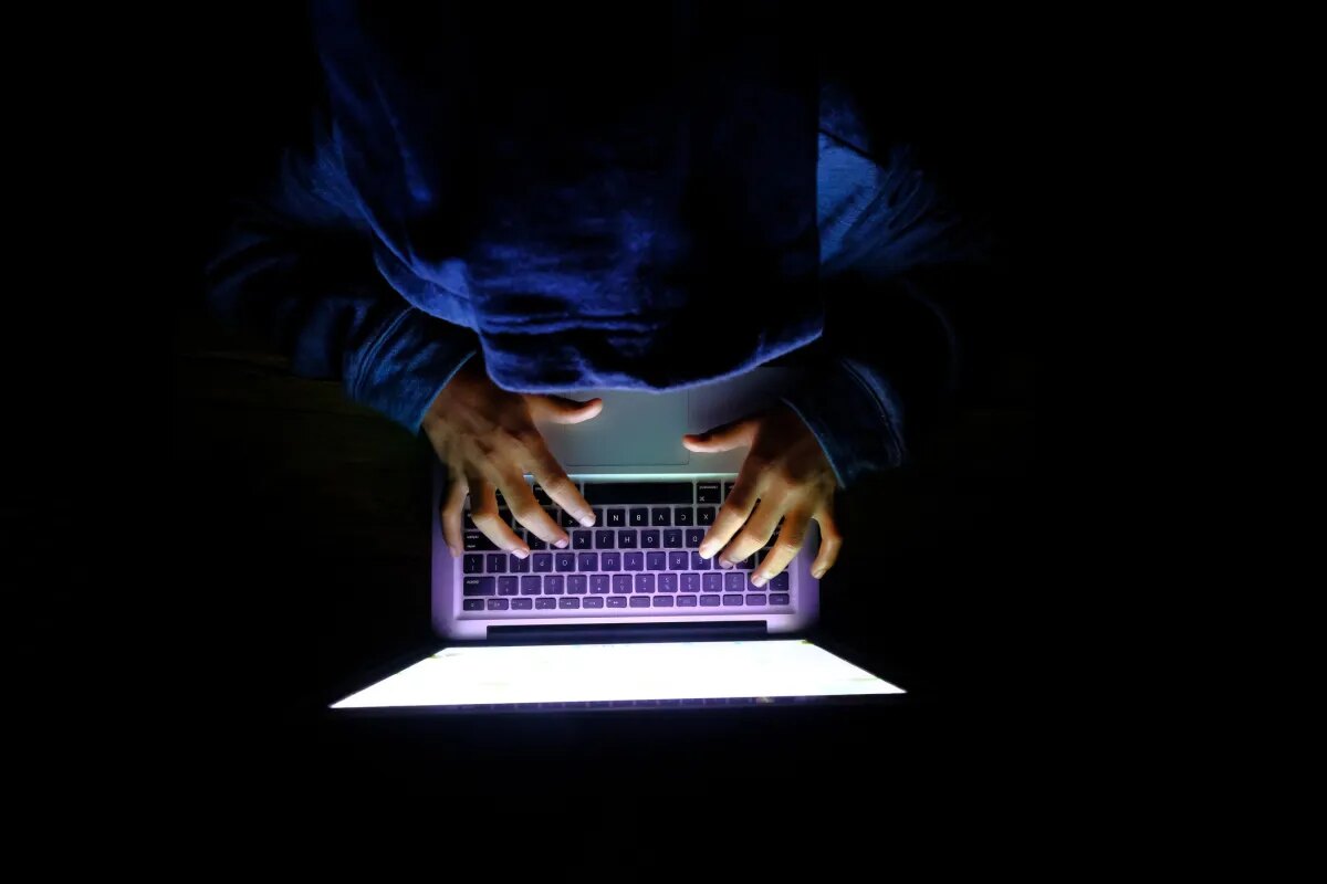 White House permits vetted firms to support offensive cyber operations