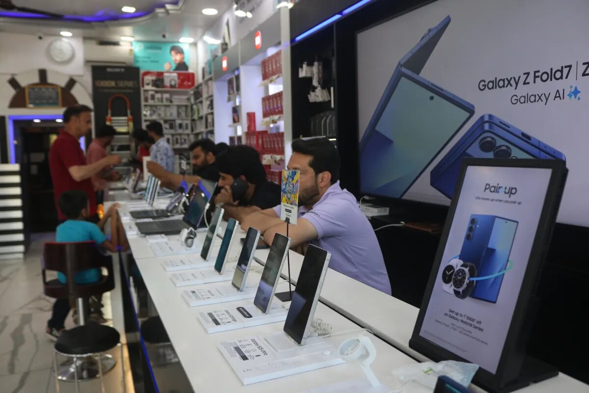 AI Is Reshaping India’s Smartphone Market: Memory Costs Rise as Budget Devices Lose Demand