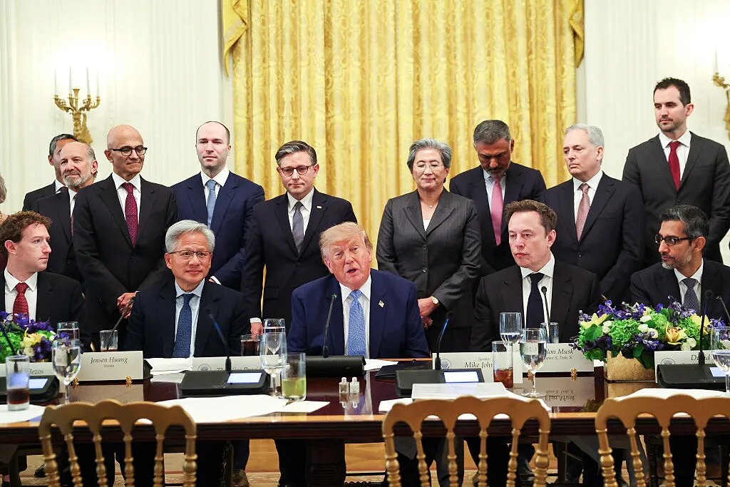 White House Executive Order Rebrands AI as “Super Intelligence”