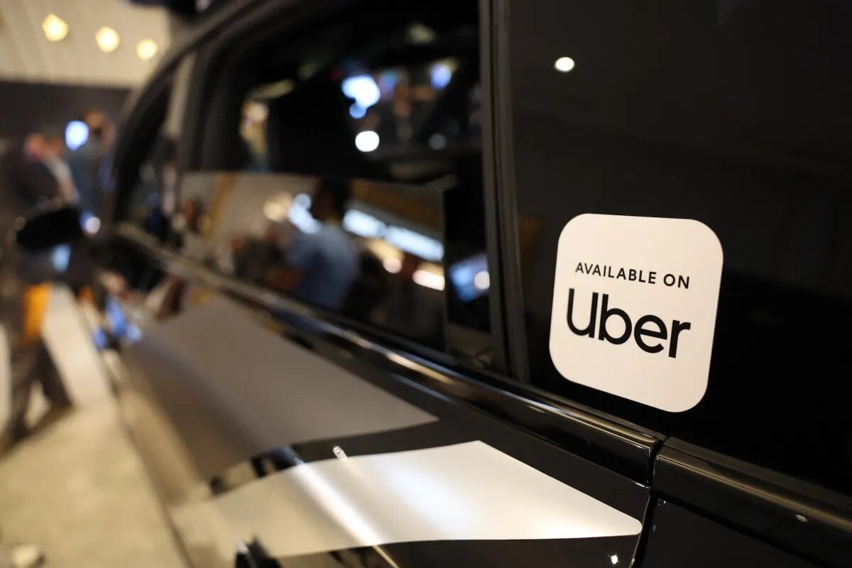 Uber okuplja više od 30 kompanija u globalnu mrežu autonomne mobilnosti