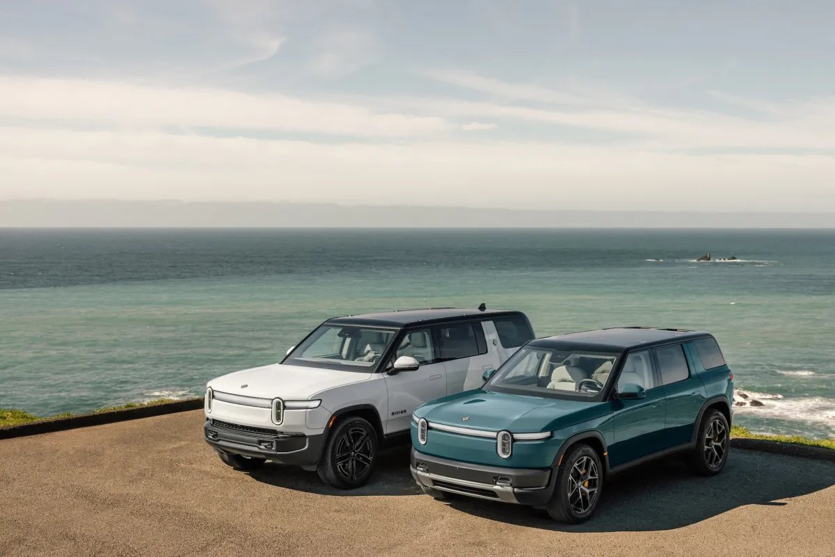 Rivian начала поставки R2 — компактного SUV от ~$58 000 с перспективой автономии и массовых продаж