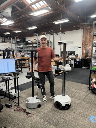 Hello Robot вывела Stretch в дома: практичный робот-помощник для людей с ограниченной мобильностью