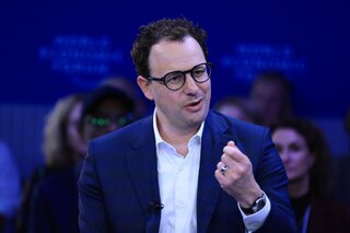 Anthropic May Raise Up to $50B at Valuation up to $900B — What This Means for the AI Market