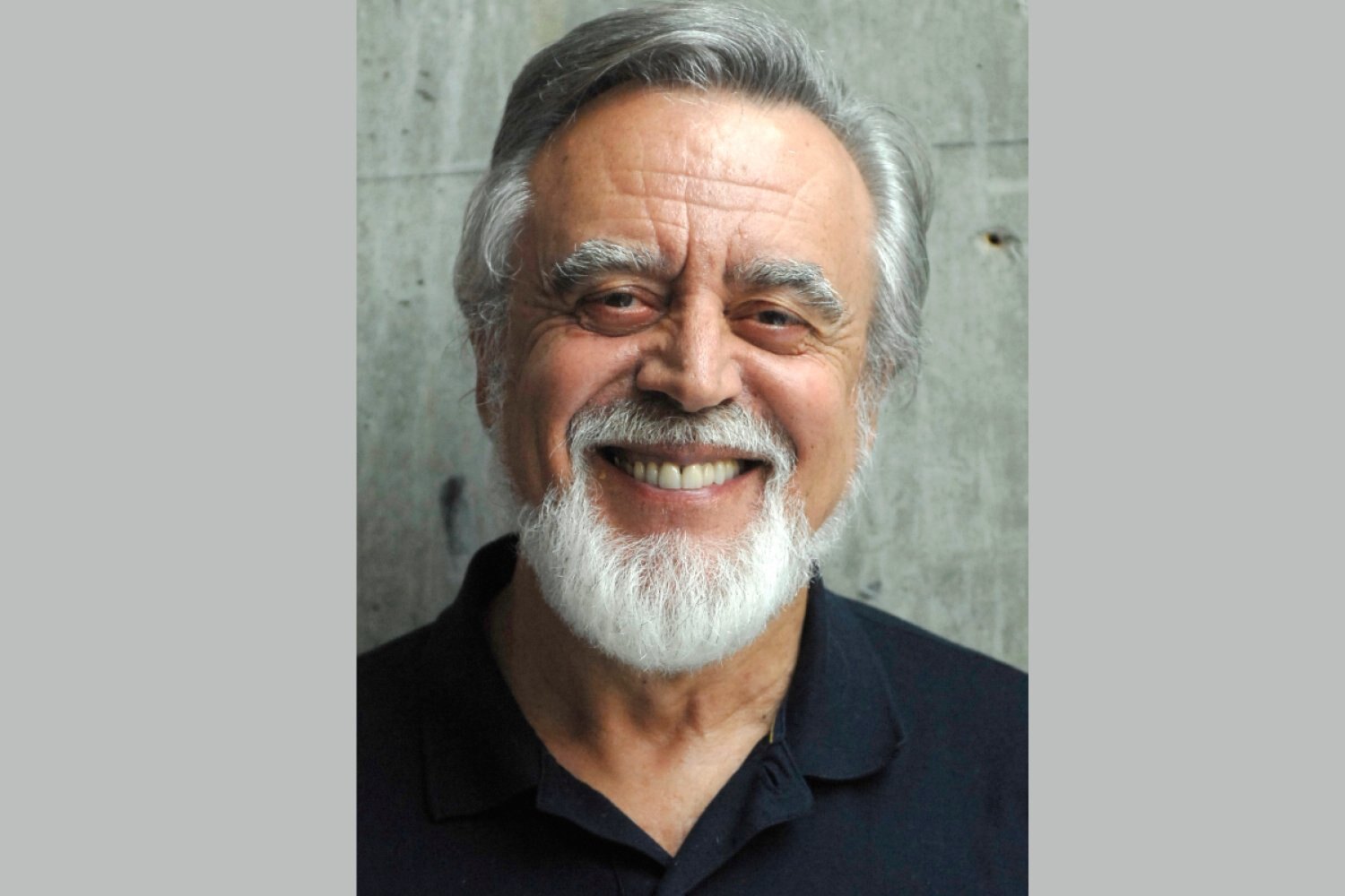 Prijatelji, želim da podelim vest iz sveta veštačke inteligencije: preminuo je Dimitris Bertsekas — naučnik koji je znao da složeno objasni jednostavno