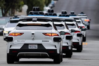 Robotaksiji ulaze u novu fazu: Uber, Waymo i pritisak regulatora