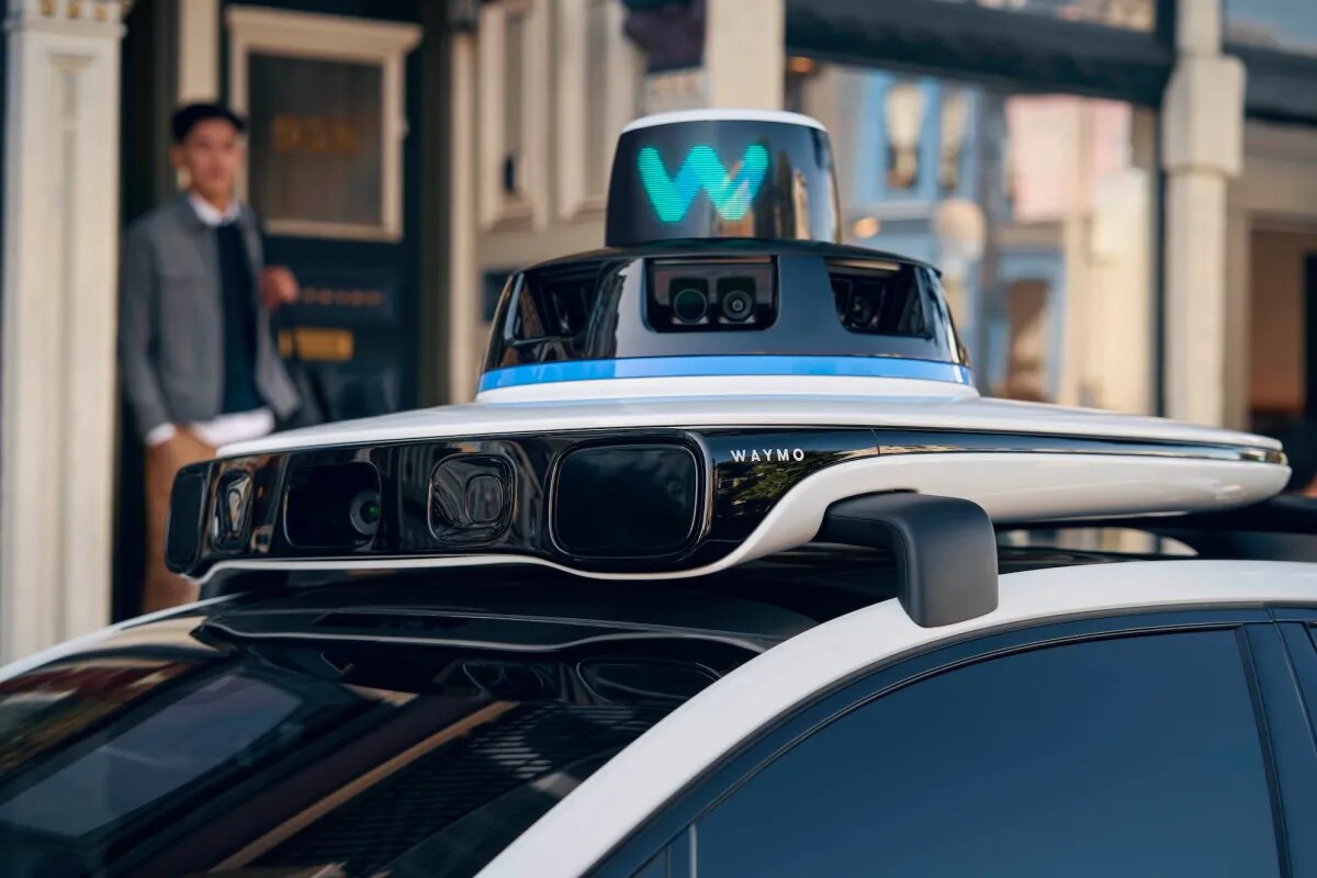 Waymo otvorio robotaksi uslugu u Dalasu bez liste čekanja
