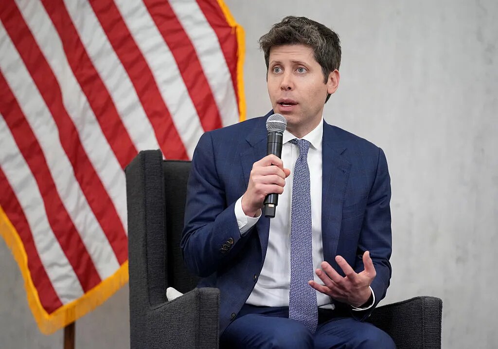 Sam Altman predlaže kontrolisan tempo razvoja AI-ja posle bezbednosnog incidenta