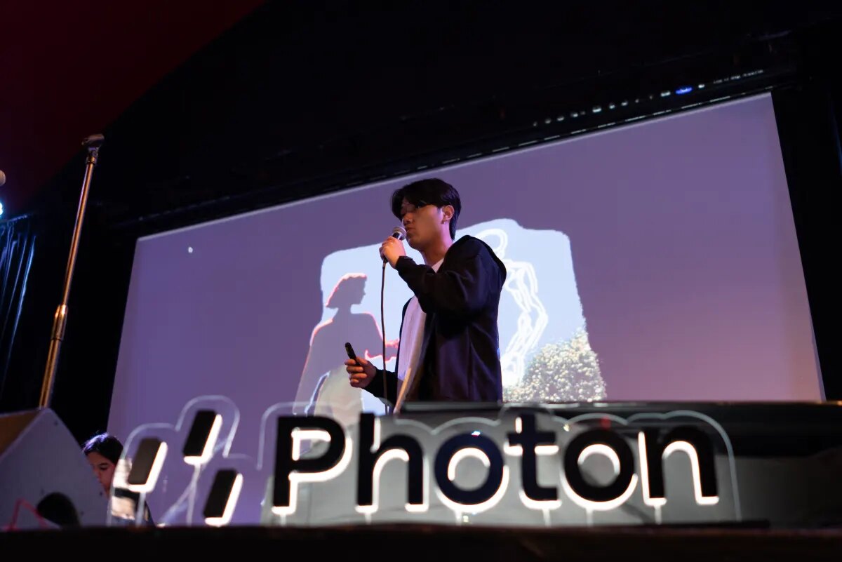 Photon dobio 4,5 miliona dolara za platformu AI agenata u porukama